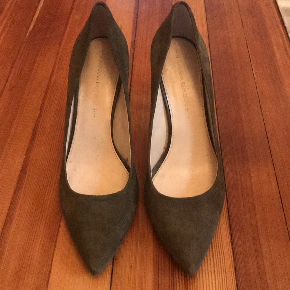 Banana Republic Suede Heels